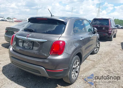 2016 Fiat 500X Trekking z USA, uszkodzony, nr VIN ZFBCFYCT6GP391983